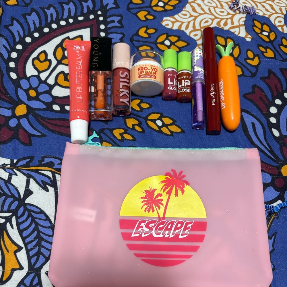 Mystery Lipgloss Bundle- Example shown 8 lip products